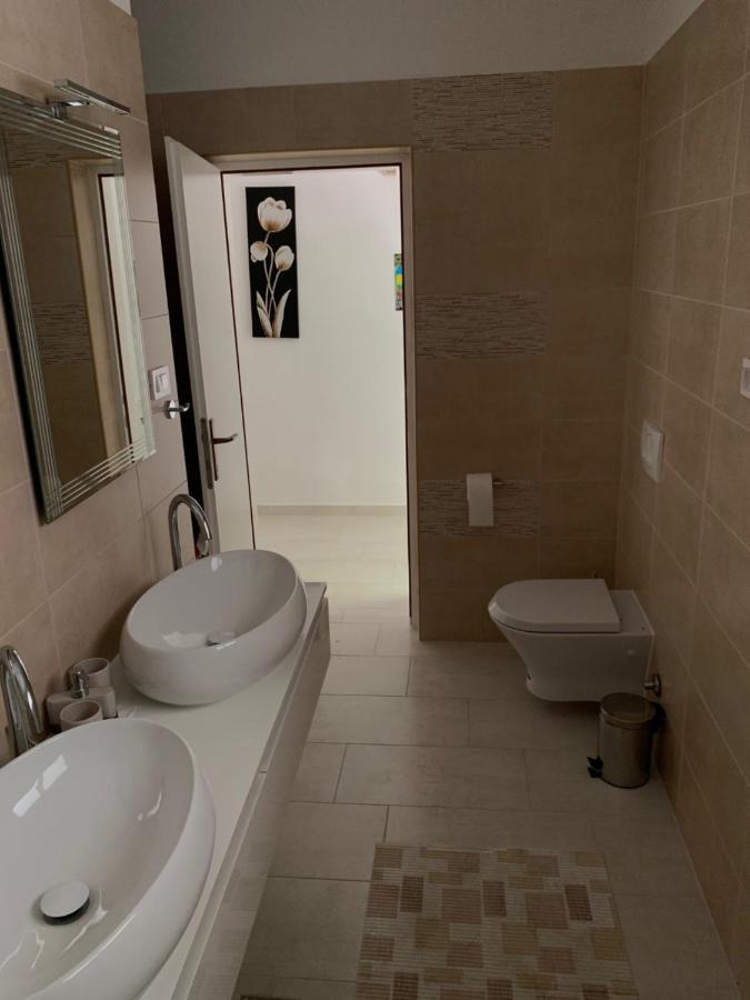 Apartments Pahljina Palit エクステリア 写真